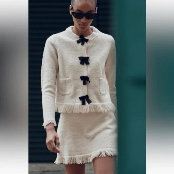 ZARA KNIT MINI SKIRT - Picture 1 of 4